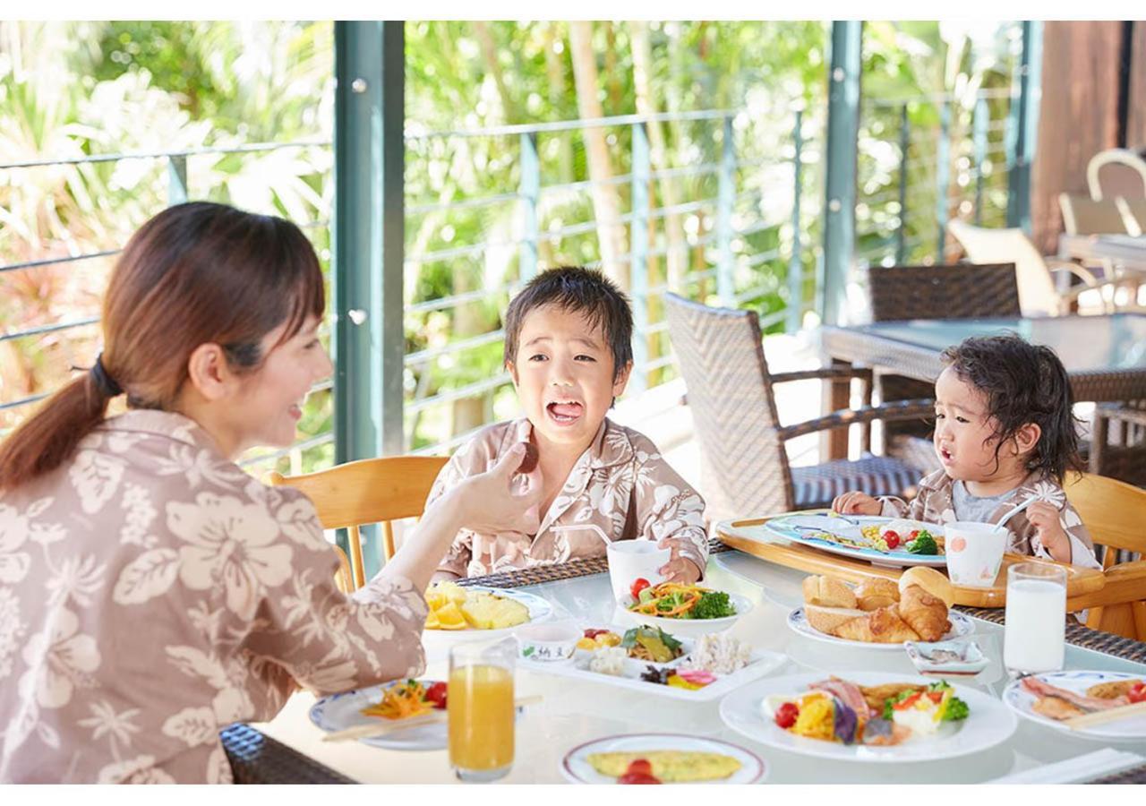 Hotel Mahaina Wellness Resorts Okinawa Exteriör bild