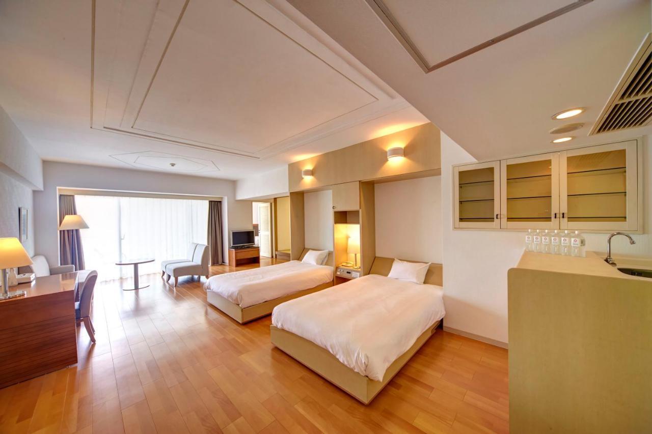 Hotel Mahaina Wellness Resorts Okinawa Exteriör bild