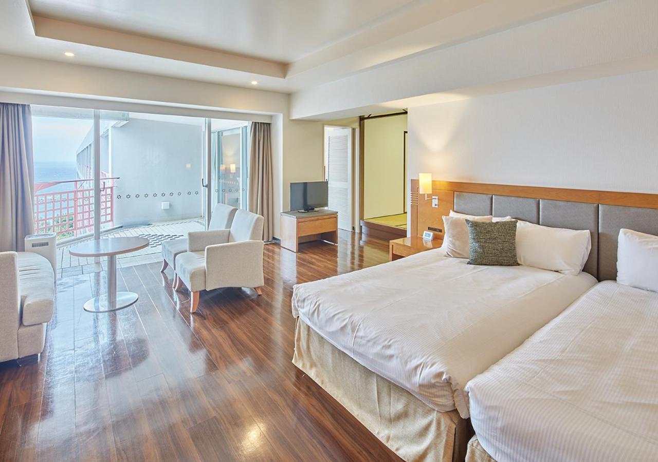 Hotel Mahaina Wellness Resorts Okinawa Exteriör bild