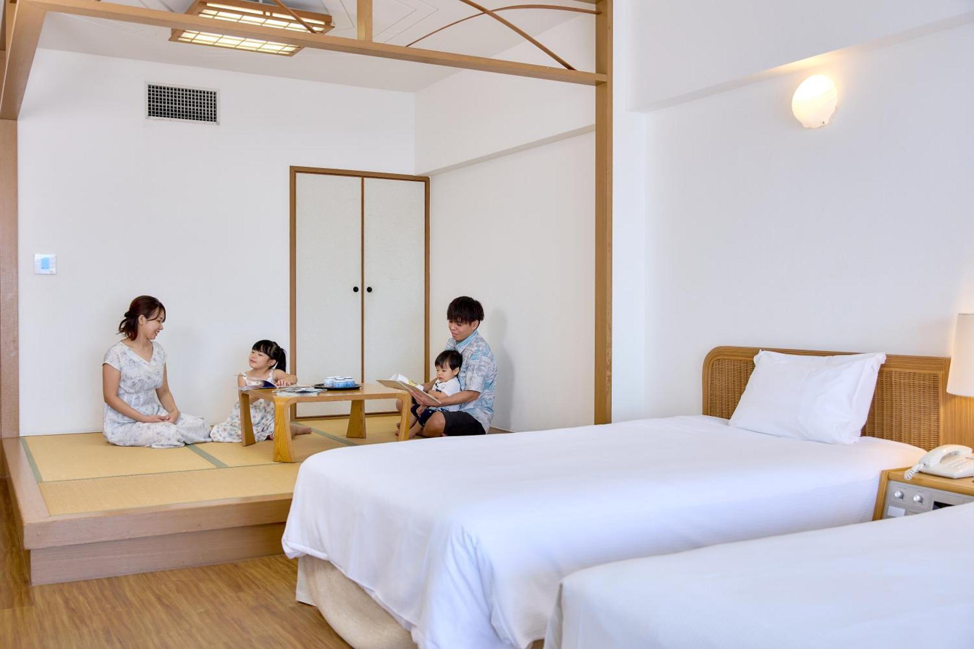 Hotel Mahaina Wellness Resorts Okinawa Exteriör bild
